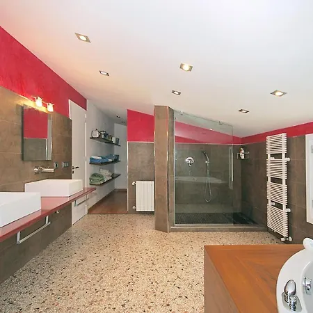 Chalet Camamila House